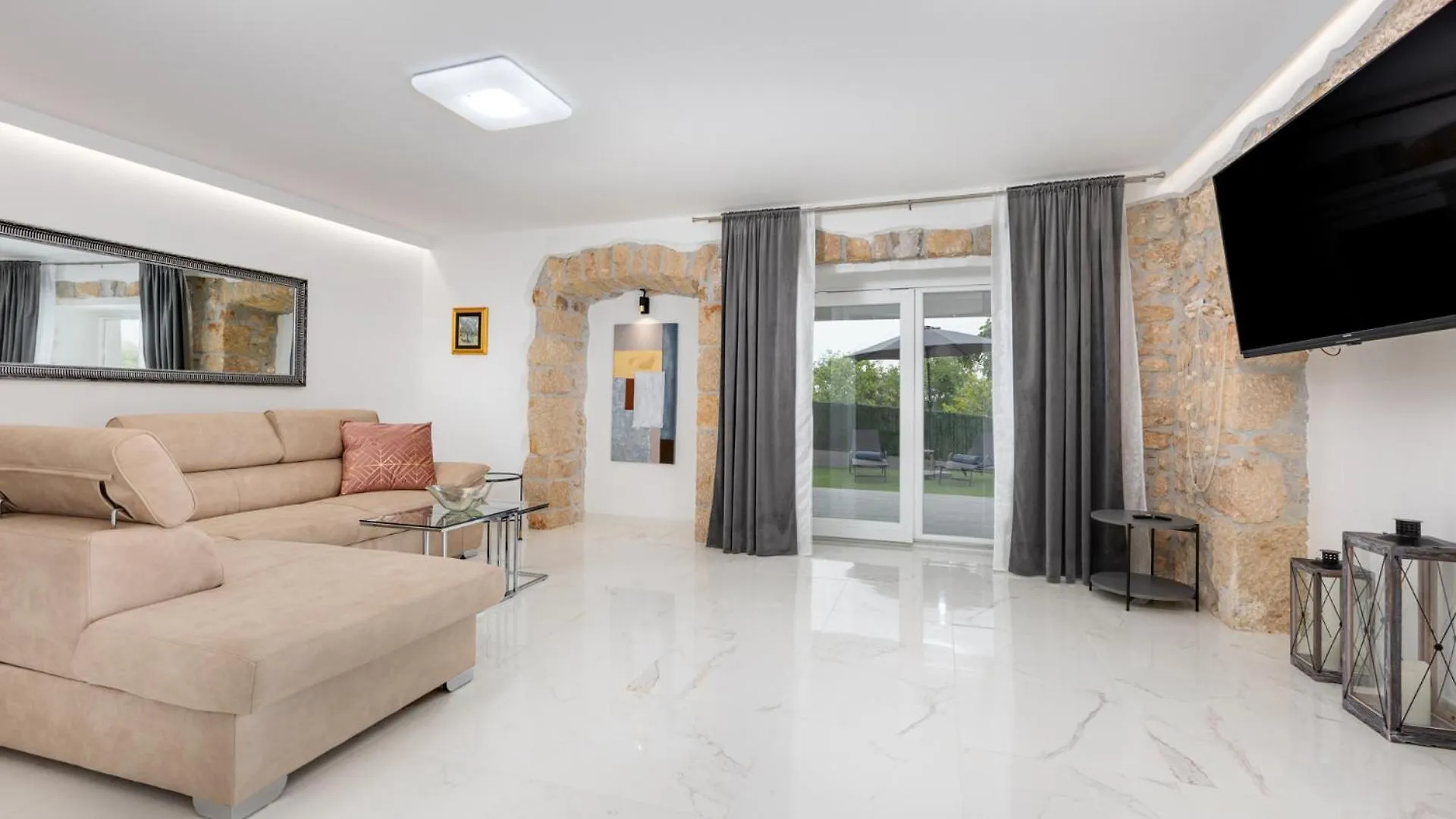 Villa Adri Kras 0*,